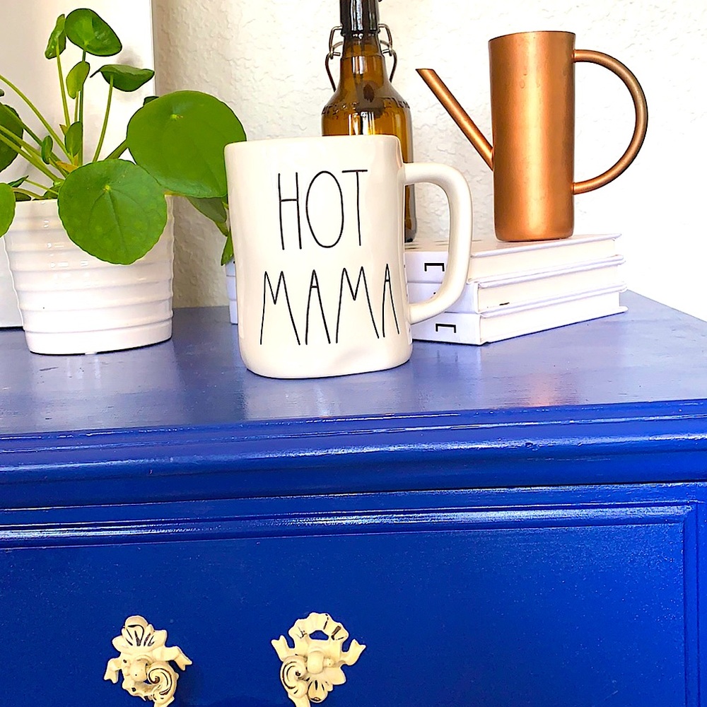 Rae Dunn Hot Mama mug